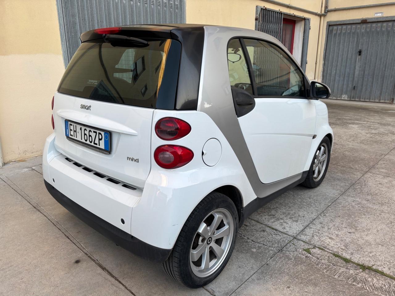 Smart ForTwo 1000 52 kW coupé pure