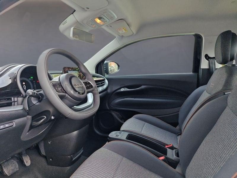 FIAT 500 500e Berlina ICON 42 kWh