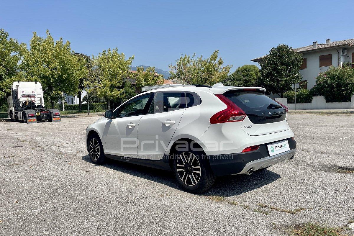VOLVO V40 Cross Country D3 Business Plus