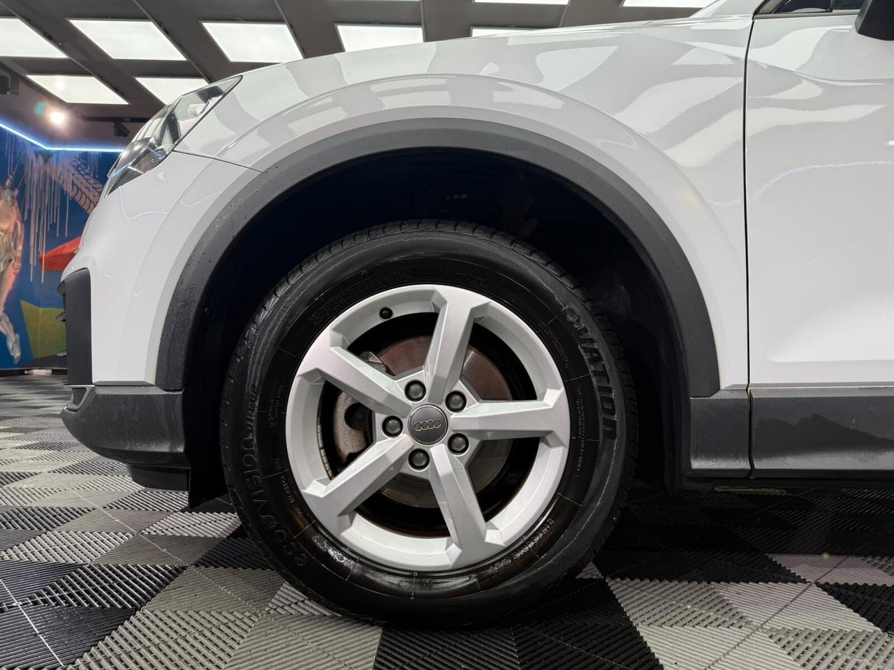 Audi Q2 30 TDI S tronic Business (645)