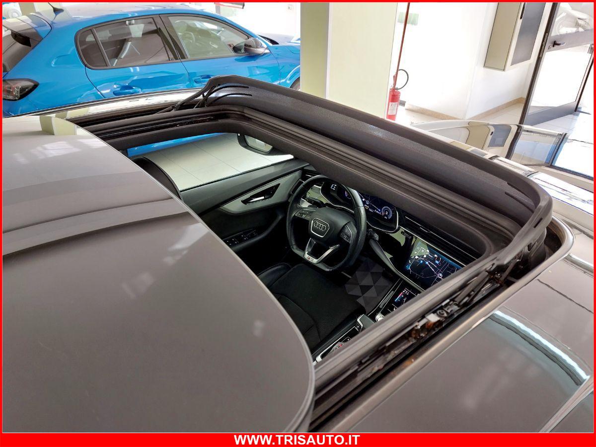 AUDI Q8 50 3.0 TDI Hybrid Quattro S-Line (TETTO PANORAMICO APRIBILE)