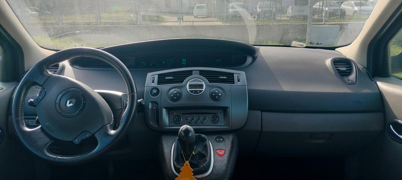 Renault Scenic Scénic 1.5 dCi/100CV Confort Authentique