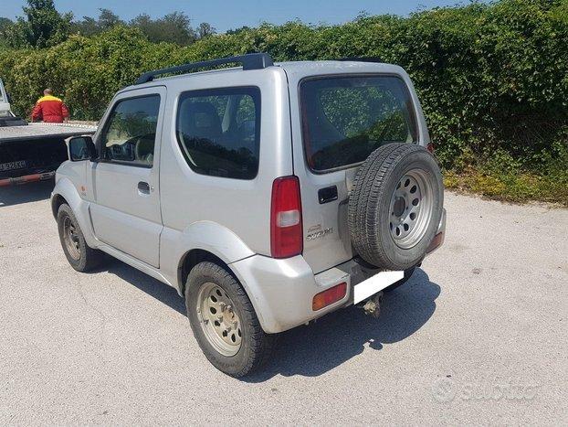 Suzuki Jimny 1.5 DDiS 86CV 4x4 JLX G.Traino