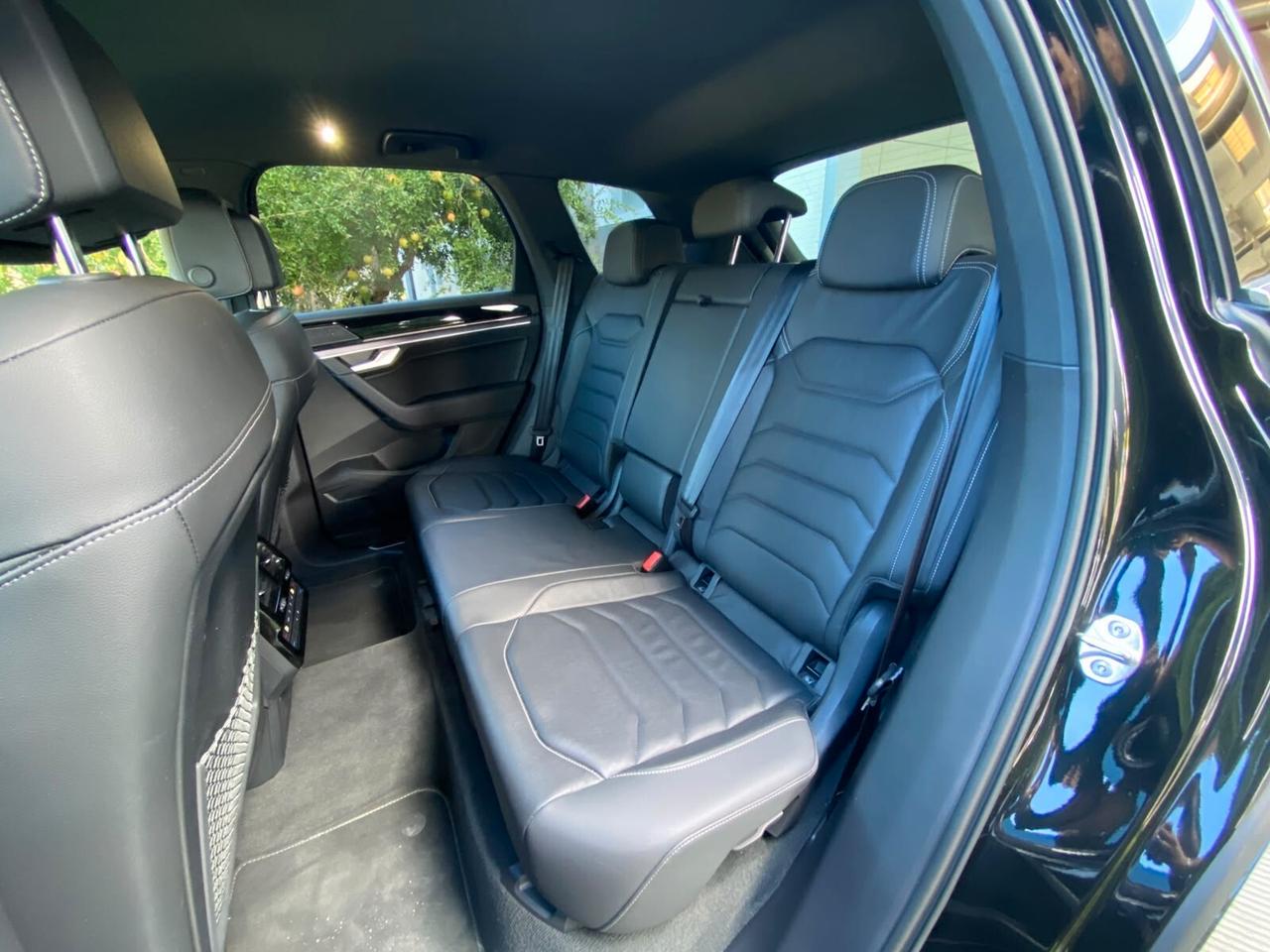 Volkswagen Touareg 3.0 V6 TDI SCR R-Line 4Motion