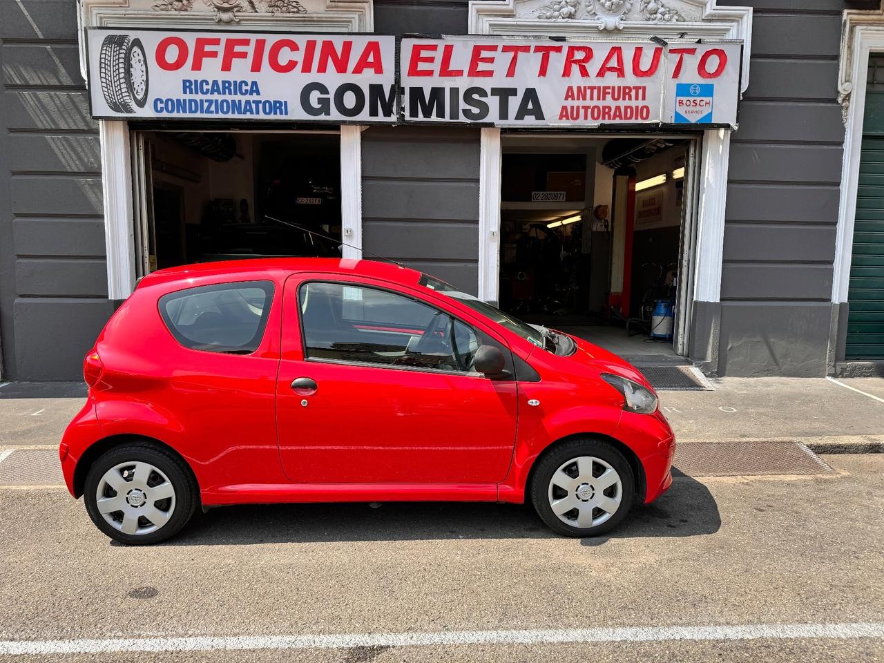 Toyota Aygo 1.0 OK NEOPATENTATI - COME NUOVA - POCHI KM