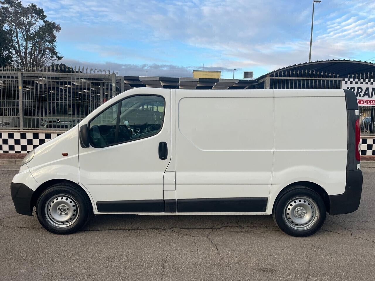 Opel Vivaro 2000 cdti - 2009