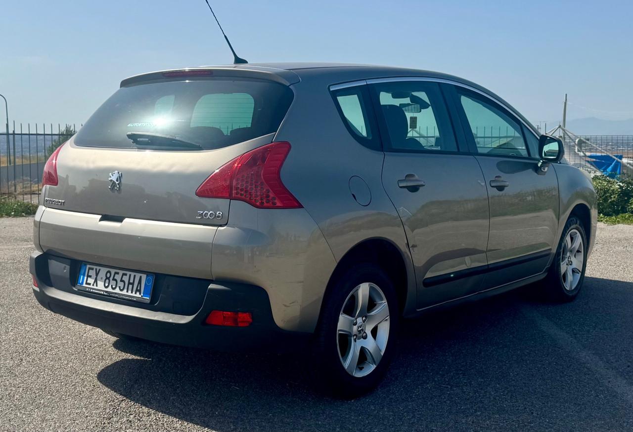 Peugeot 3008 1.6 HDi 115CV Business