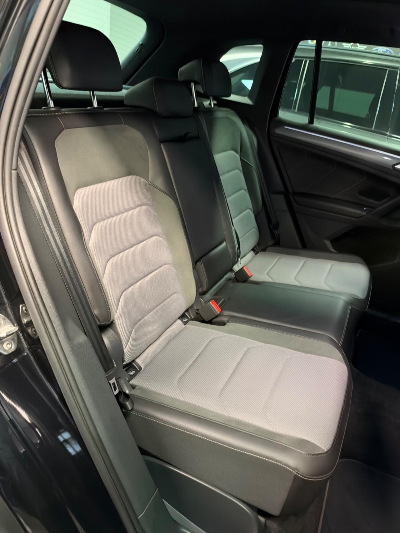 VW TIGUAN 2.0 BITURBO 240 CV R-LINE TETTO