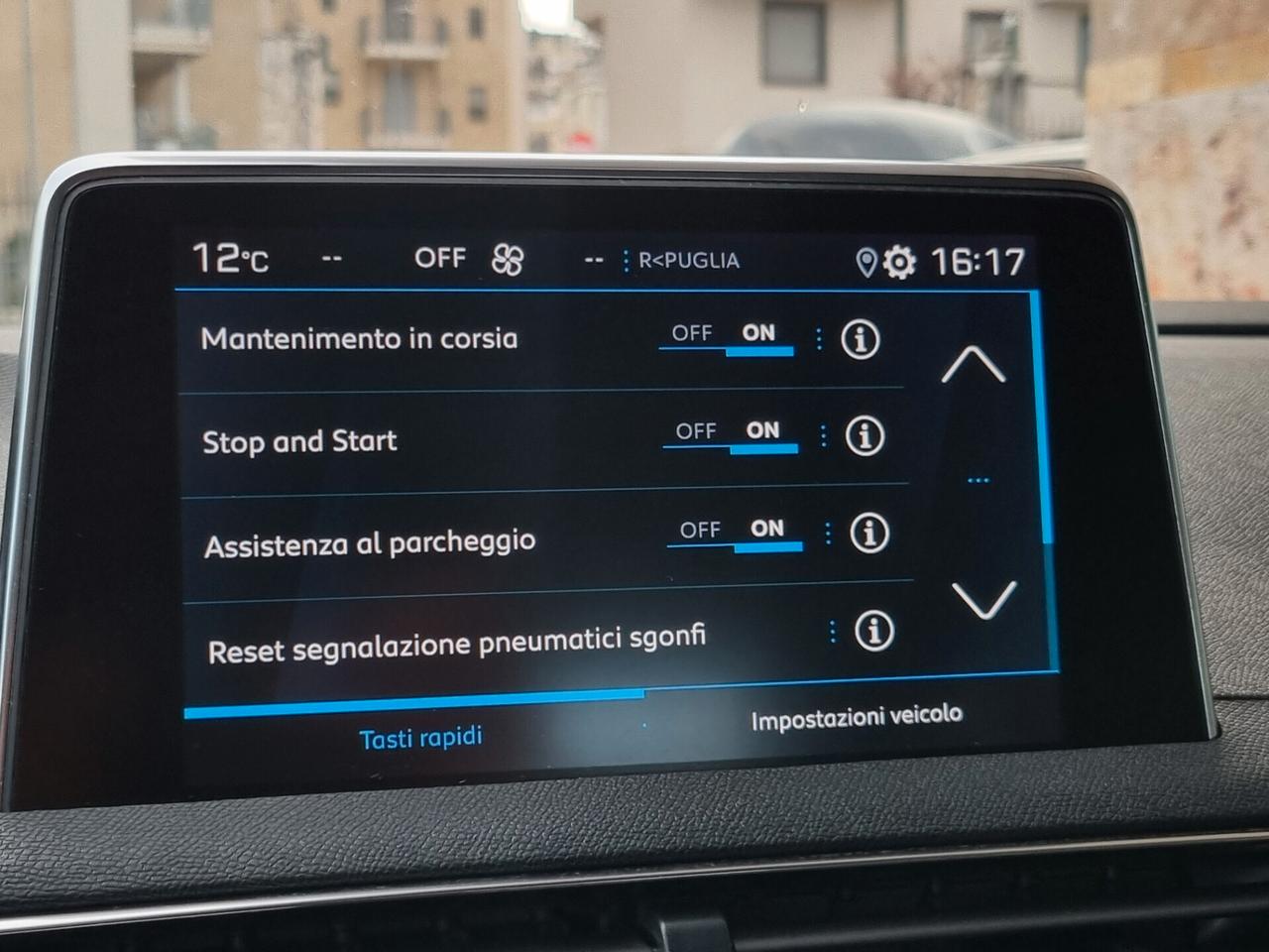 Peugeot 3008 BlueHDi 130 S&S EAT8 Active Pack