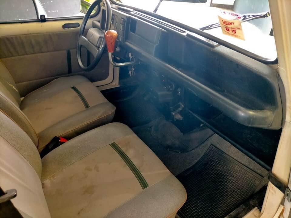 RENAULT R4 LIBRETTO E TARGA ORIGINALE