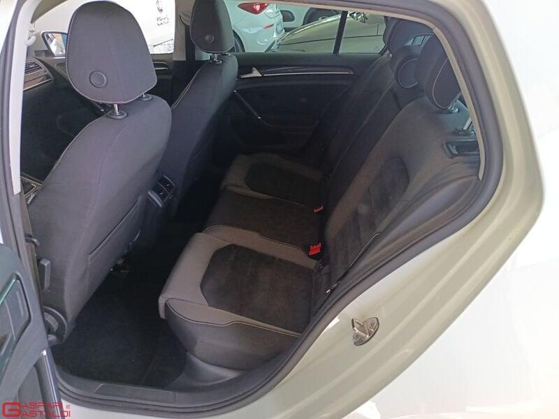 Volkswagen Golf 1.6 TDI Highline DSG BlueMotion Technol.