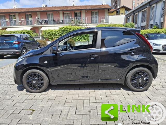 TOYOTA Aygo Connect 1.0 VVT-i 72CV x-play GARANZIA INCLUSA