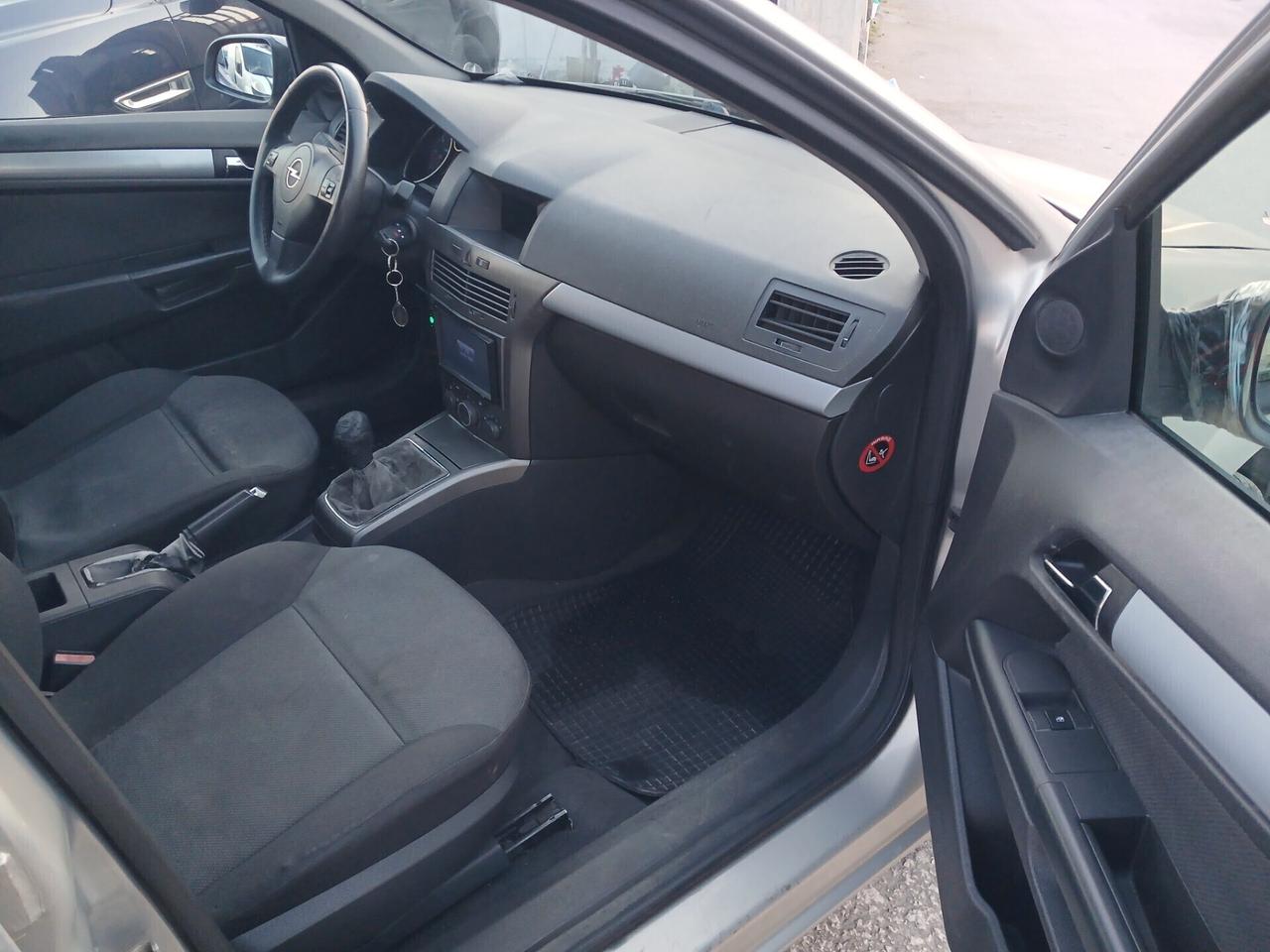 Opel Astra 1.3 CDTI Station Wagon Club