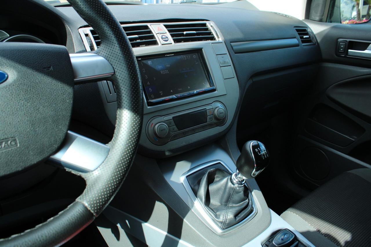 Ford Kuga 2.0 TDCI 140 CV 2WD