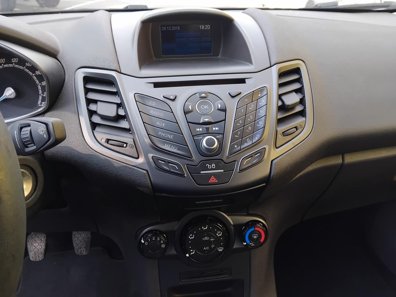 Ford Fiesta 1.4 5p. Bz.- GPL Titanium