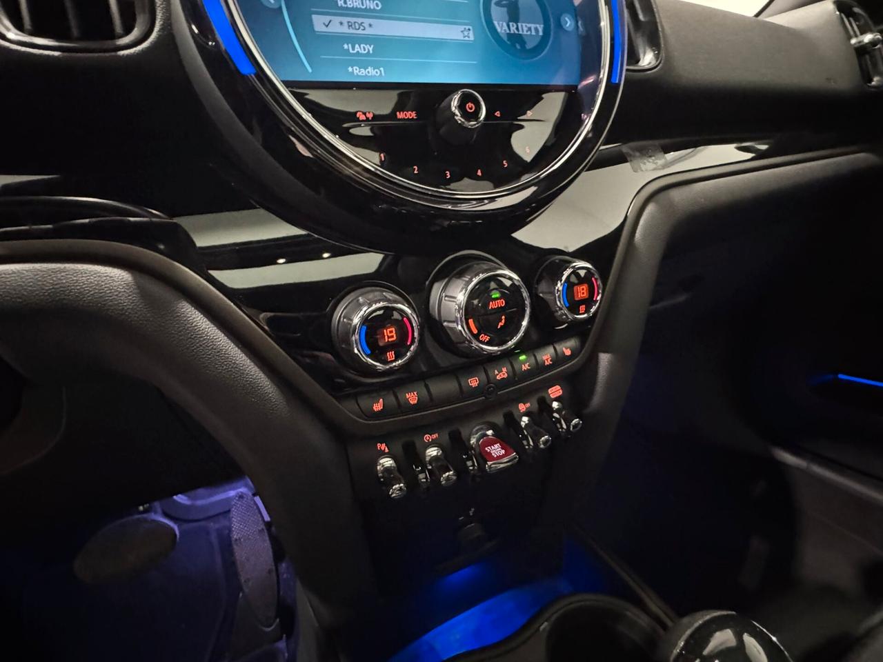 Mini Cooper Countryman 1.5 Essential