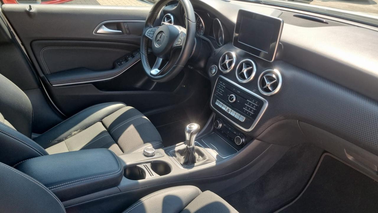 Mercedes-benz A 200 d Business