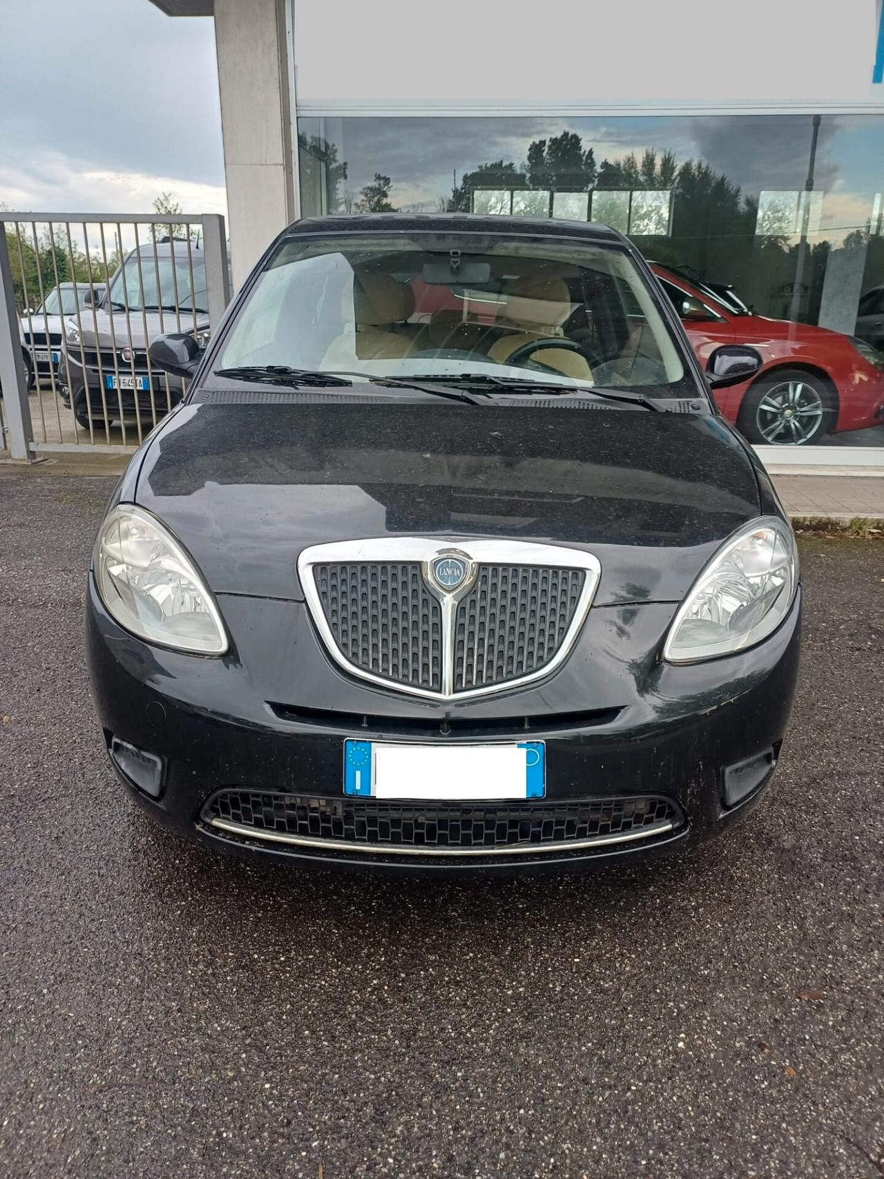 Lancia Ypsilon 1.2 Platino