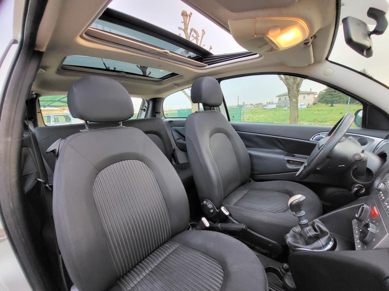 Lancia Ypsilon 1.4 Platino Ecochic GPL