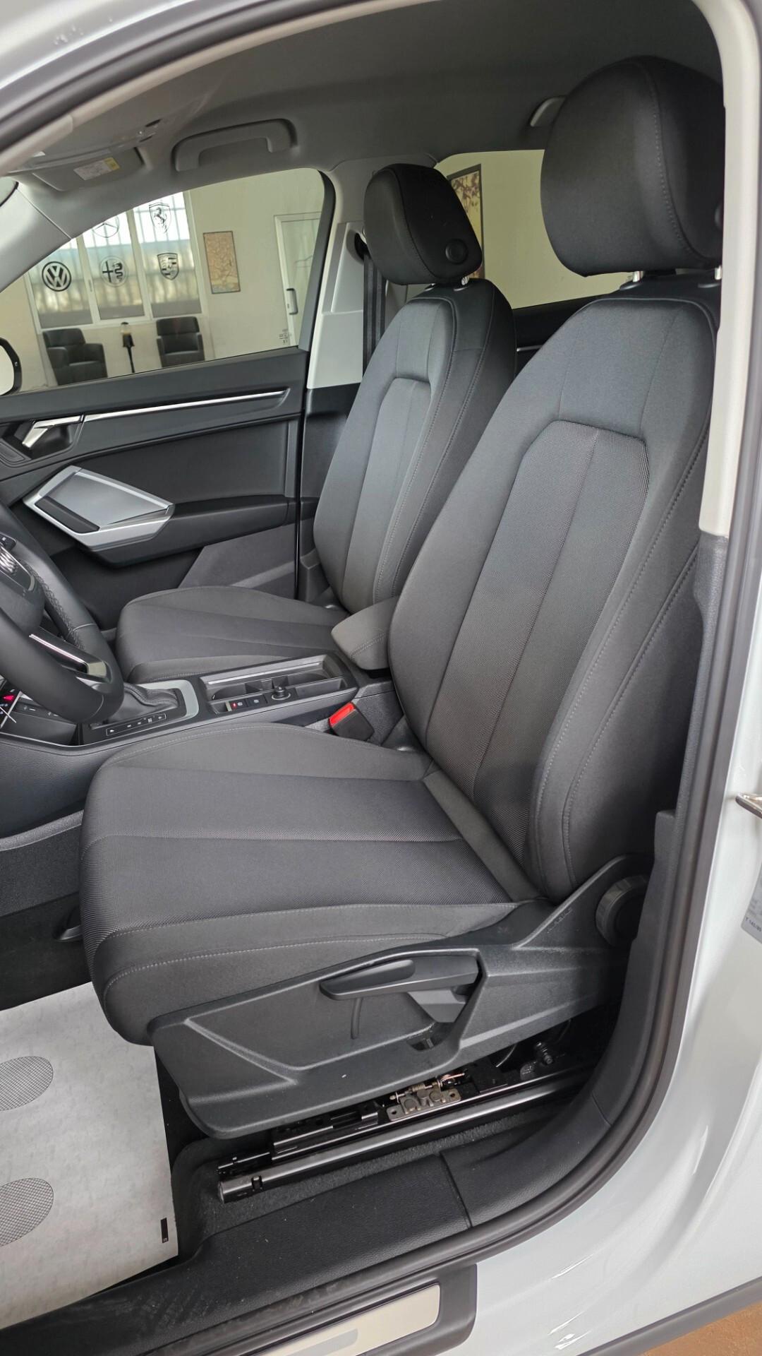 Audi Q3 35 TDI S tronic Business Advanced