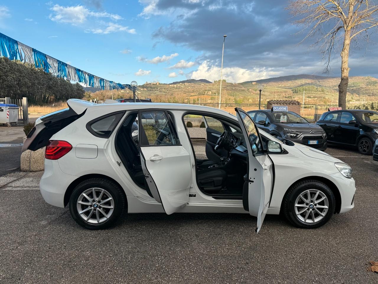 " PERFETTA " Bmw 216 D Active Tourer Advantage