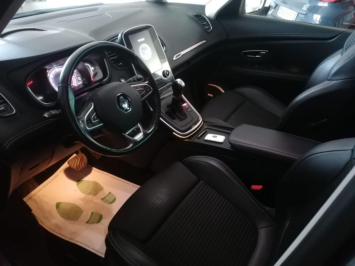 RENAULT - Grand Scénic - dCi 8V 110 CV EDC Energy Bose