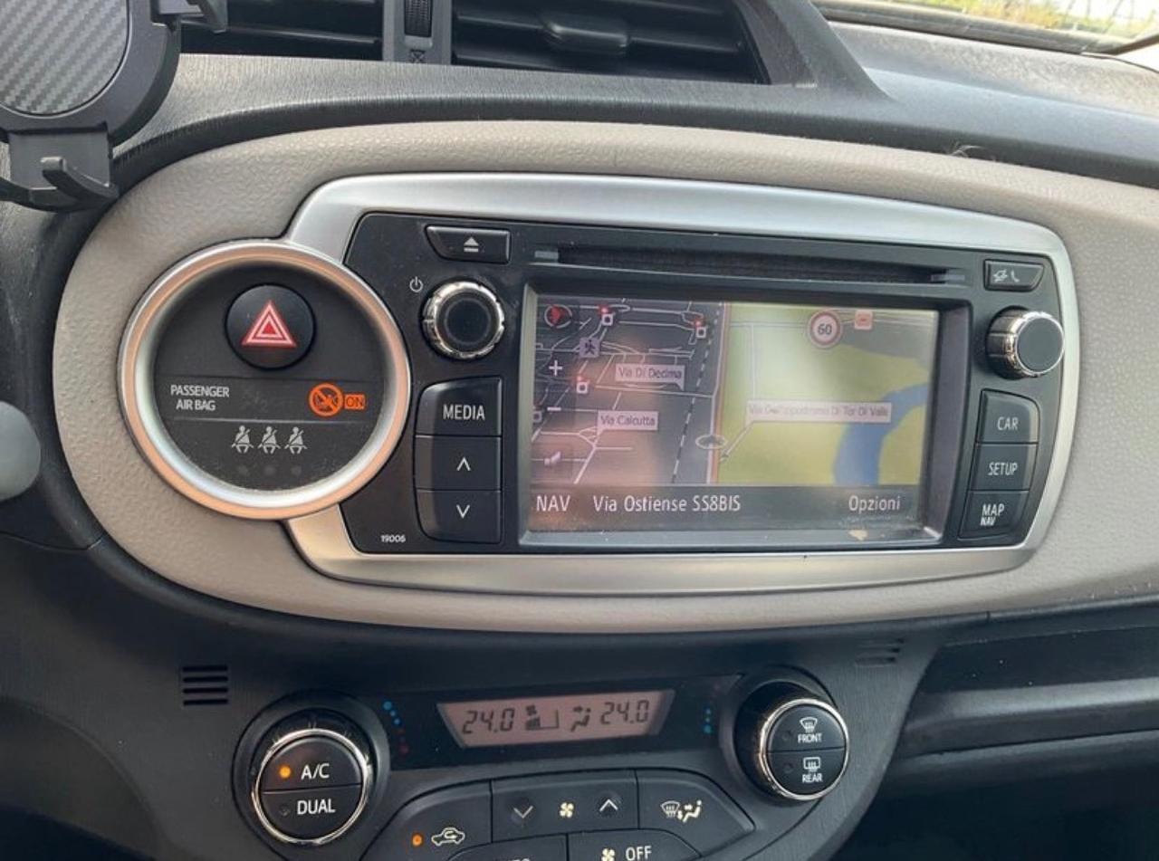 Toyota Yaris 1.3 5 porte Lounge