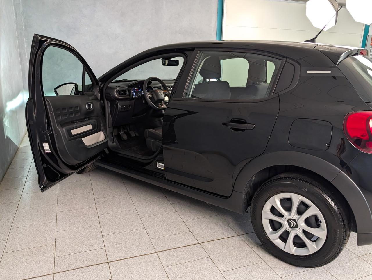 Citroen c3 iii 1.2 puretech 83cv You!