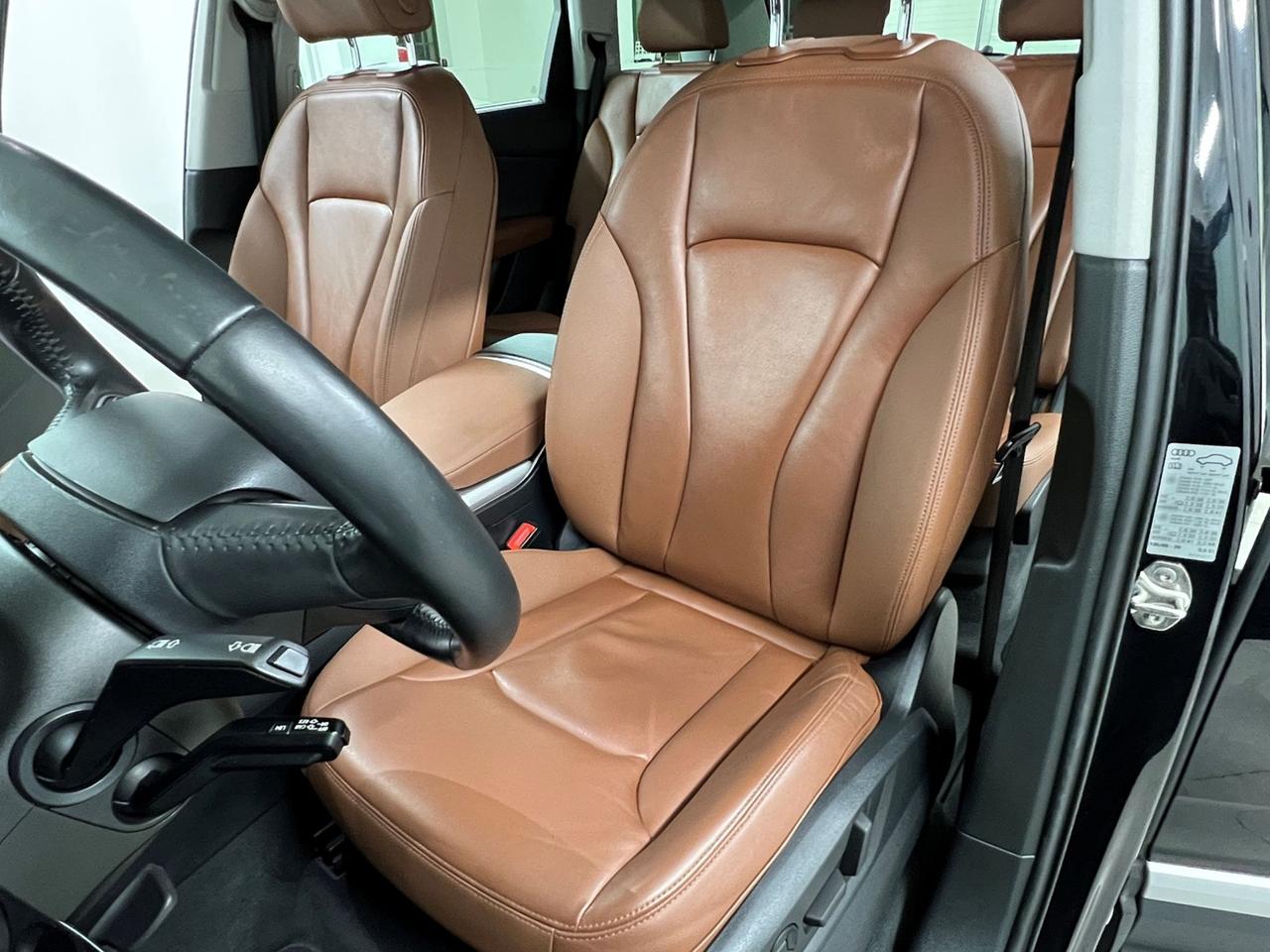 AUDI Q7 II 2019 Q7 50 3.0 tdi mhev Business quattro tiptronic