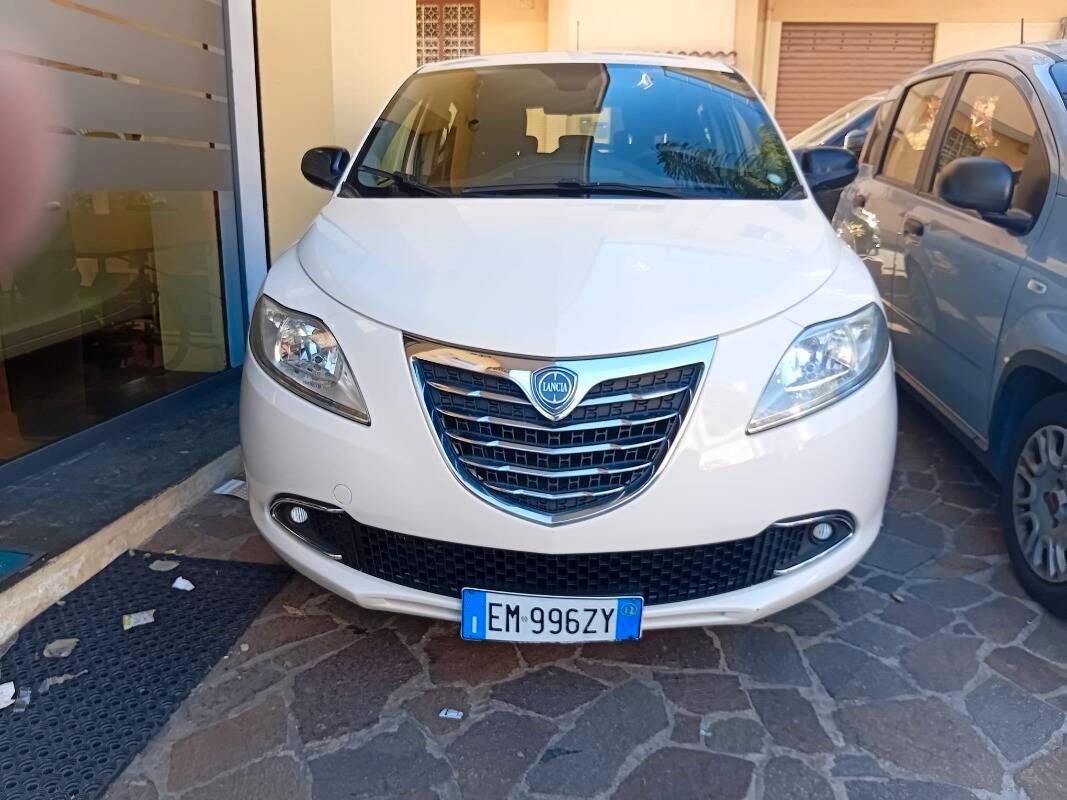 Lancia Ypsilon 1.3 mjt Silver s&s 95cv