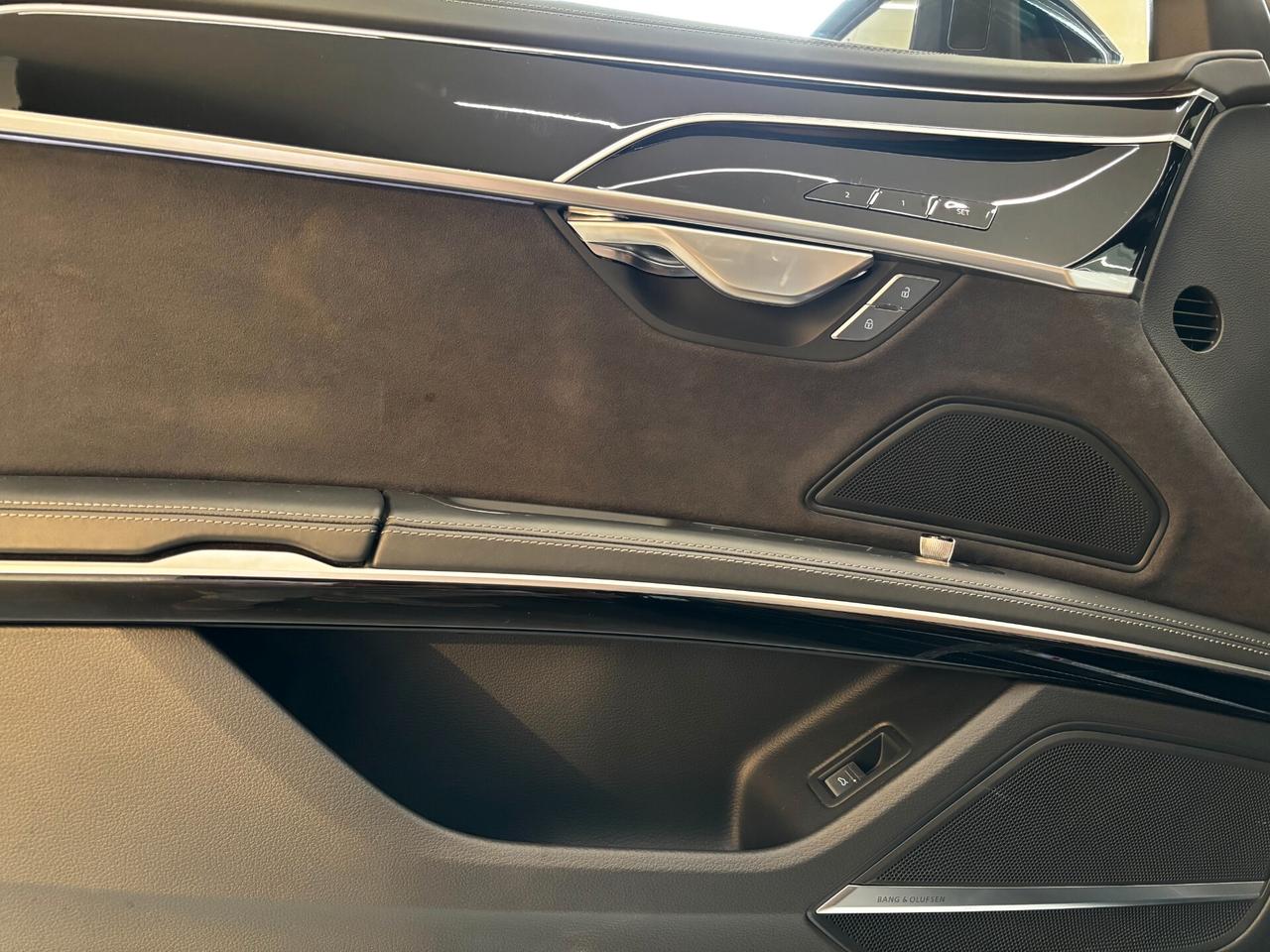 Audi A8 50 TDI 3.0 quattro Sport SLine Plus