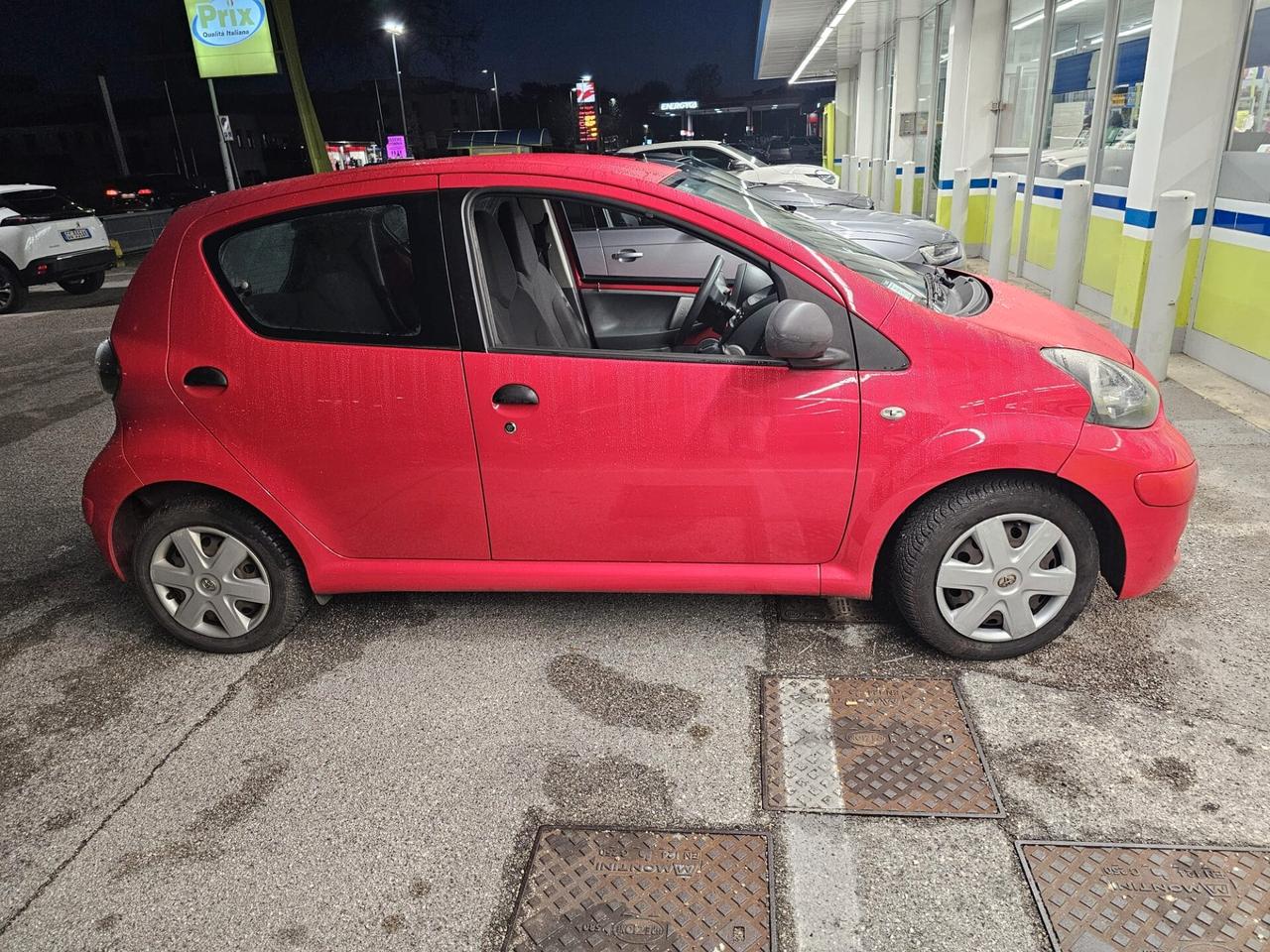 Toyota Aygo 1.0 12V VVT-i 5 porte Sol