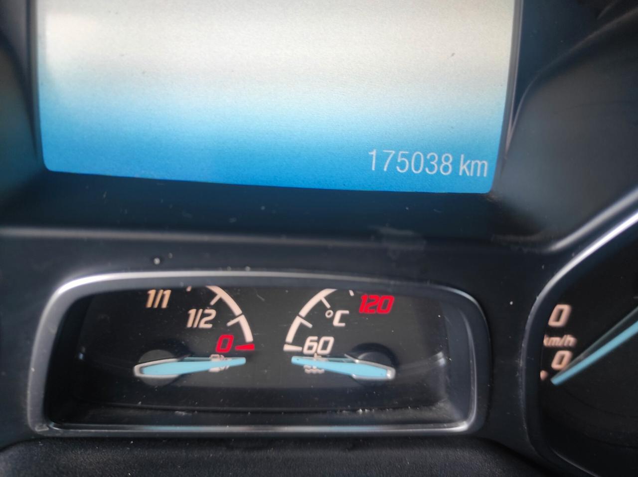 Ford Kuga 2.0 TDCI 150 CV S&S 4WD Powershift Titanium