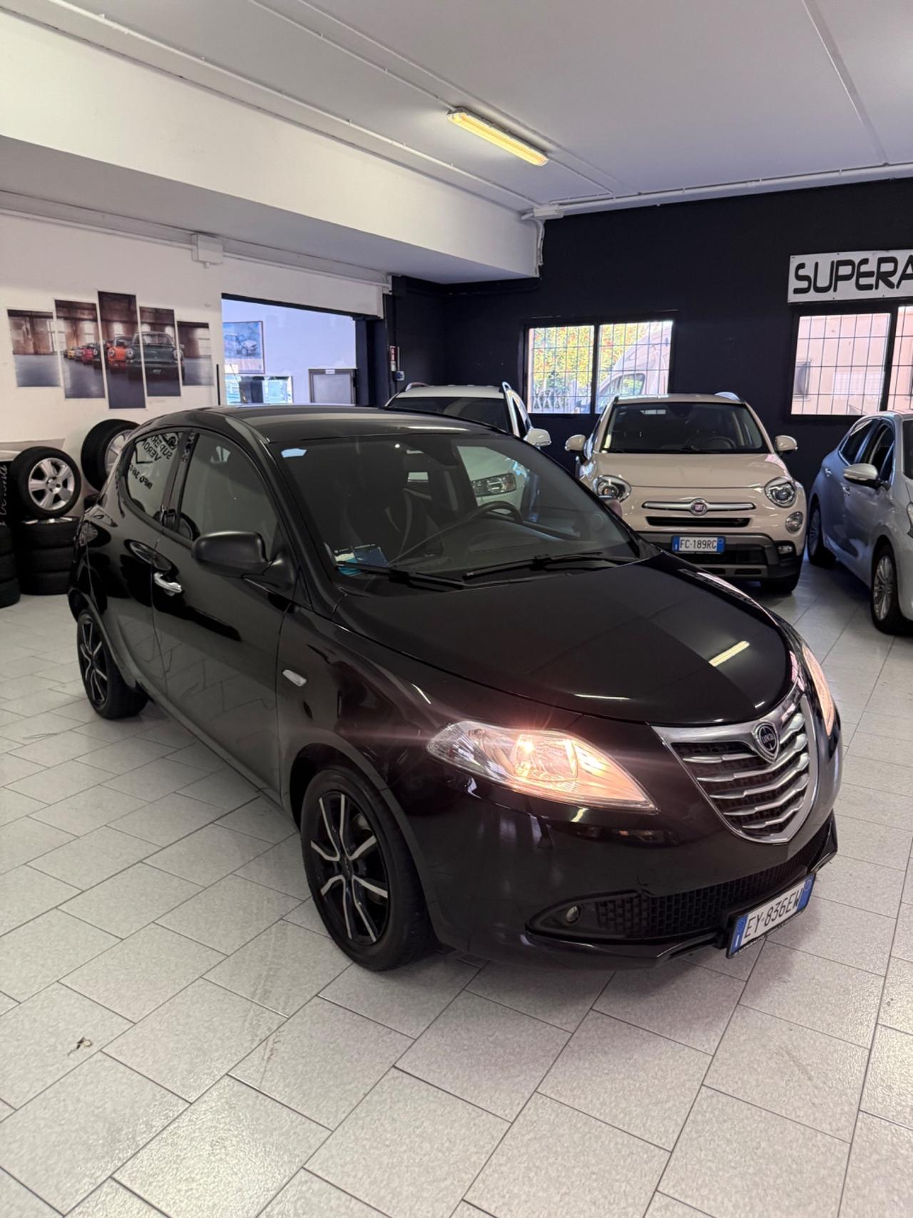 Lancia Ypsilon 1.3 MJT 16V 95 CV 5P SES ELLE