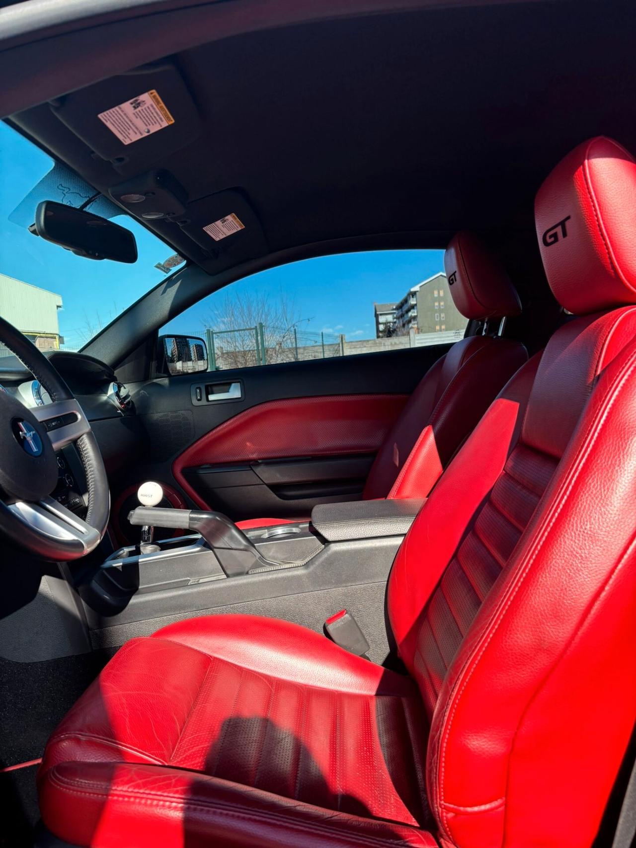 Ford Mustang PREMIUM 2008