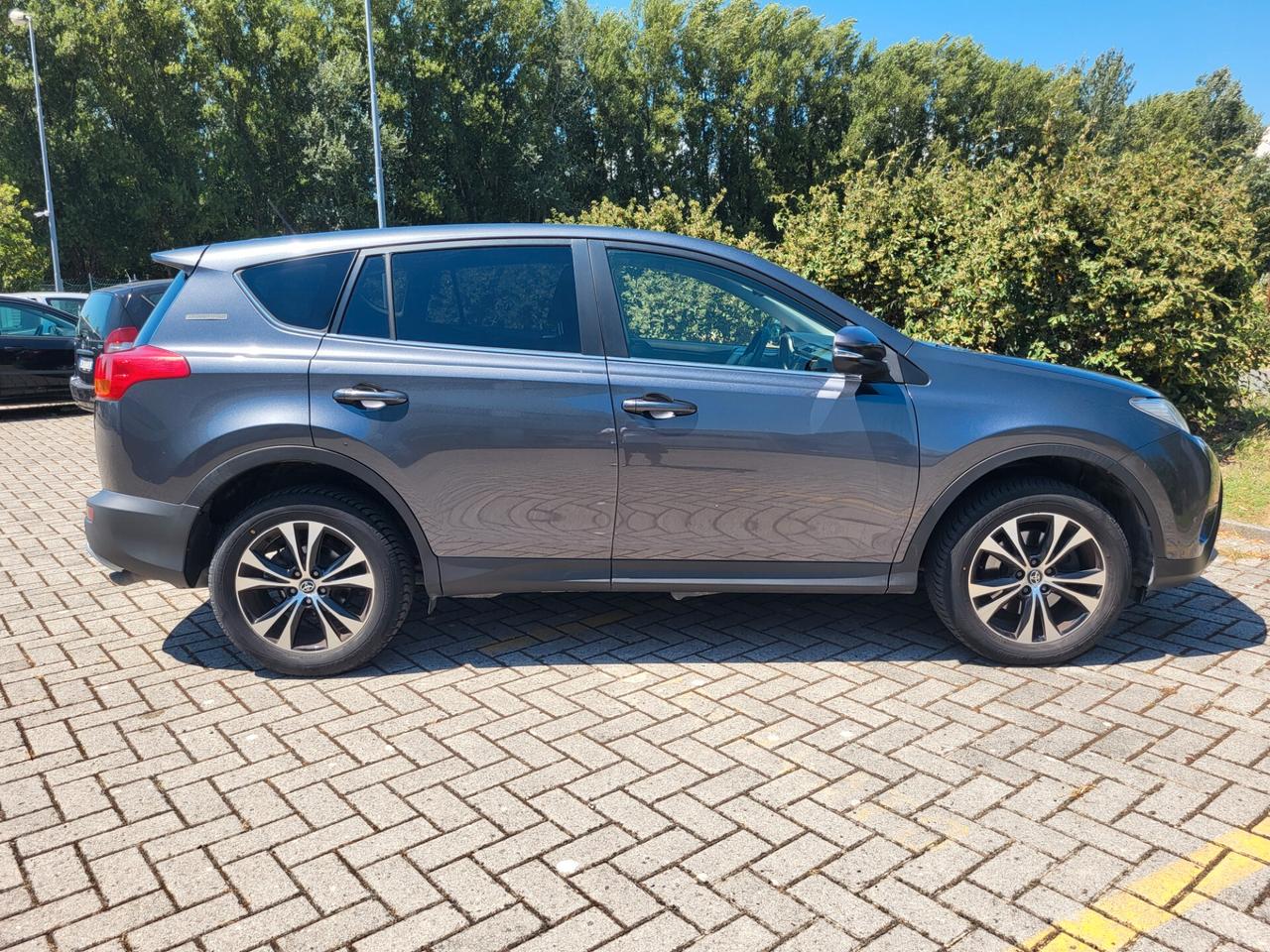 Toyota RAV 4 RAV4 2.0 D-4D 2WD Style