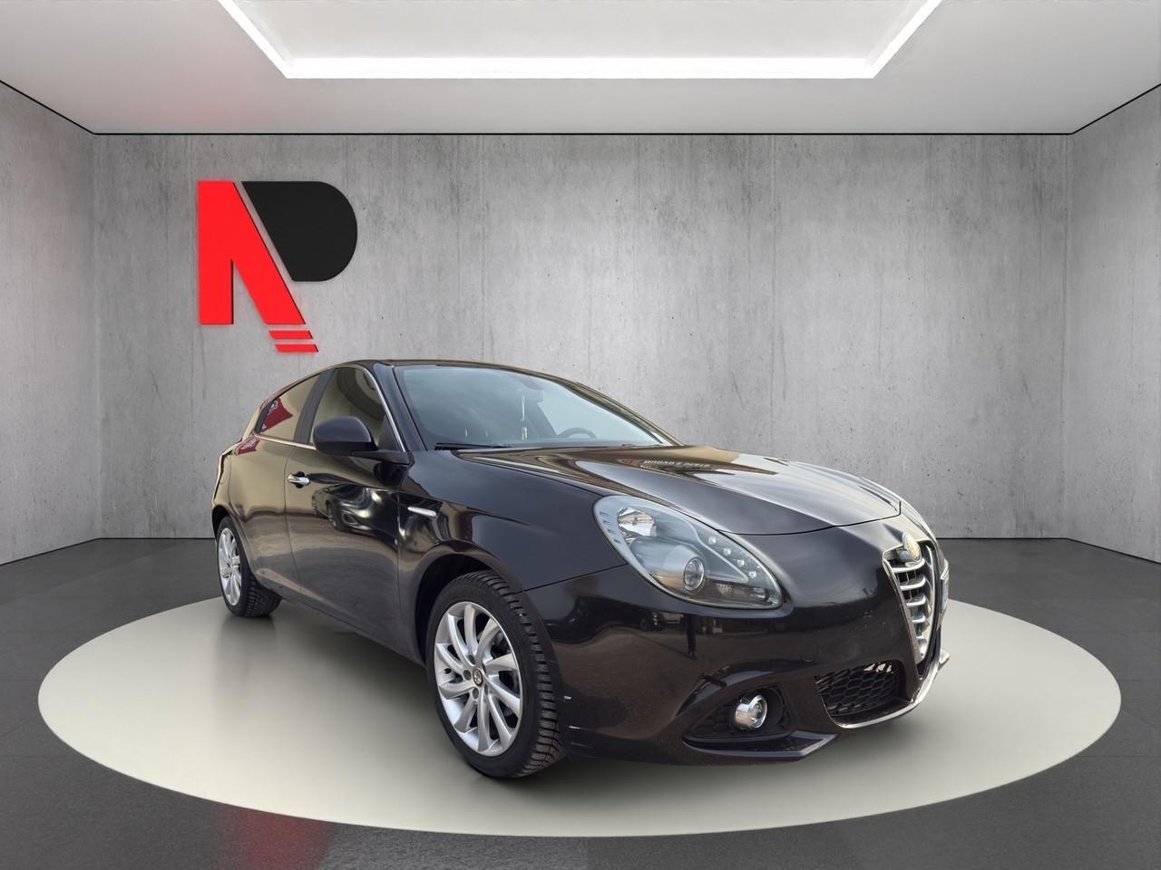 Alfa Romeo Giulietta 1.6 JTDm-2 105 CV Distinctive GANCIO TRAINO