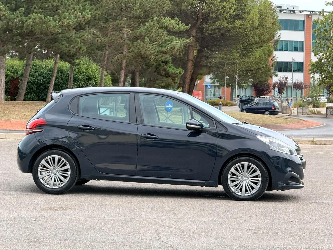 Peugeot 208 1.6 Diesel 75cv GARANZIA 12 MESI