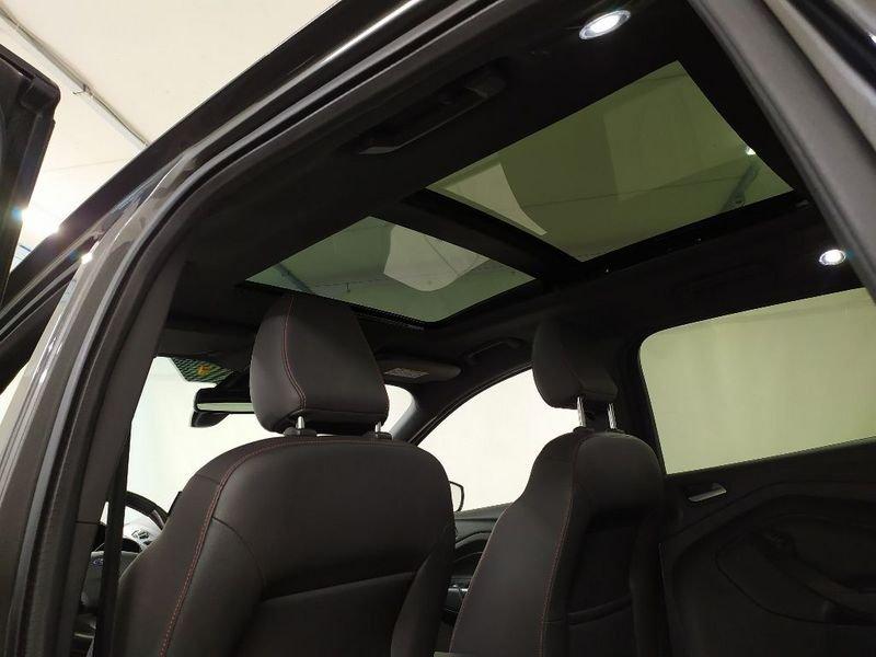 Ford Kuga 1.5 tdci ST-Line s&s 2wd 120cv powershift