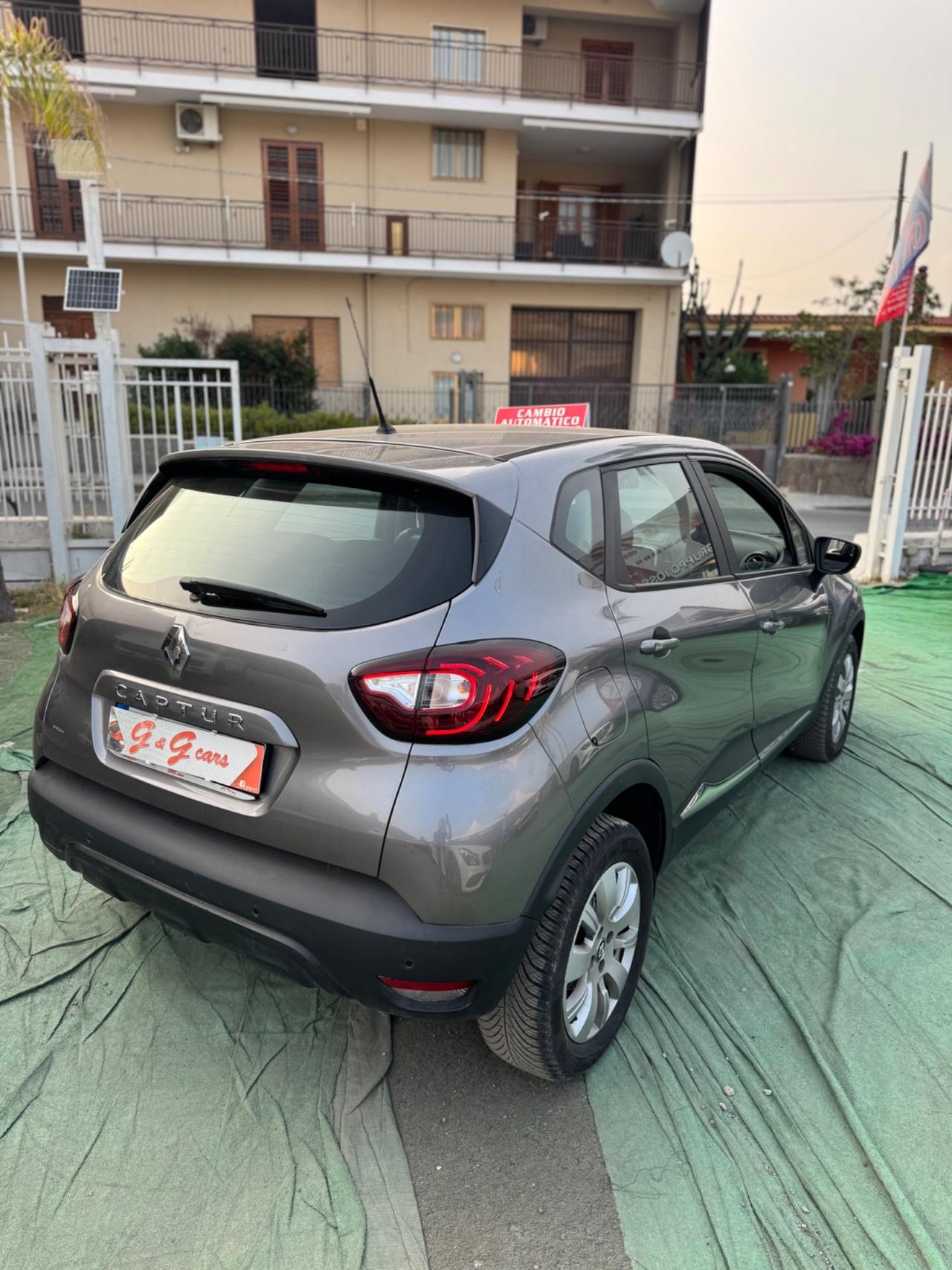Renault Captur dCi 8V 90 CV EDC Business
