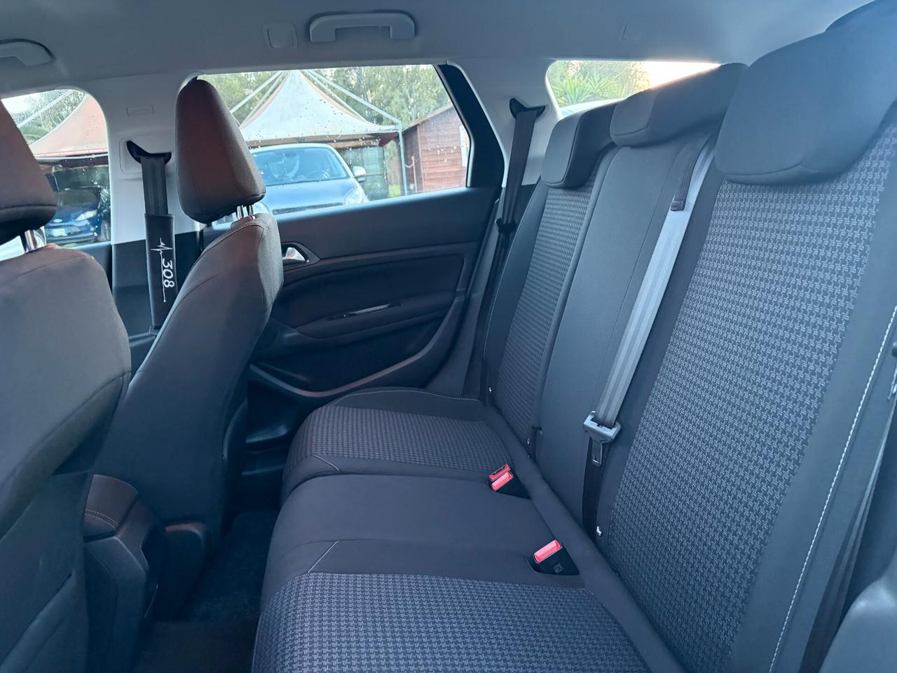 PEUGEOT 308 S.W. ALLURE 1.5 BLUE HDI 131CV