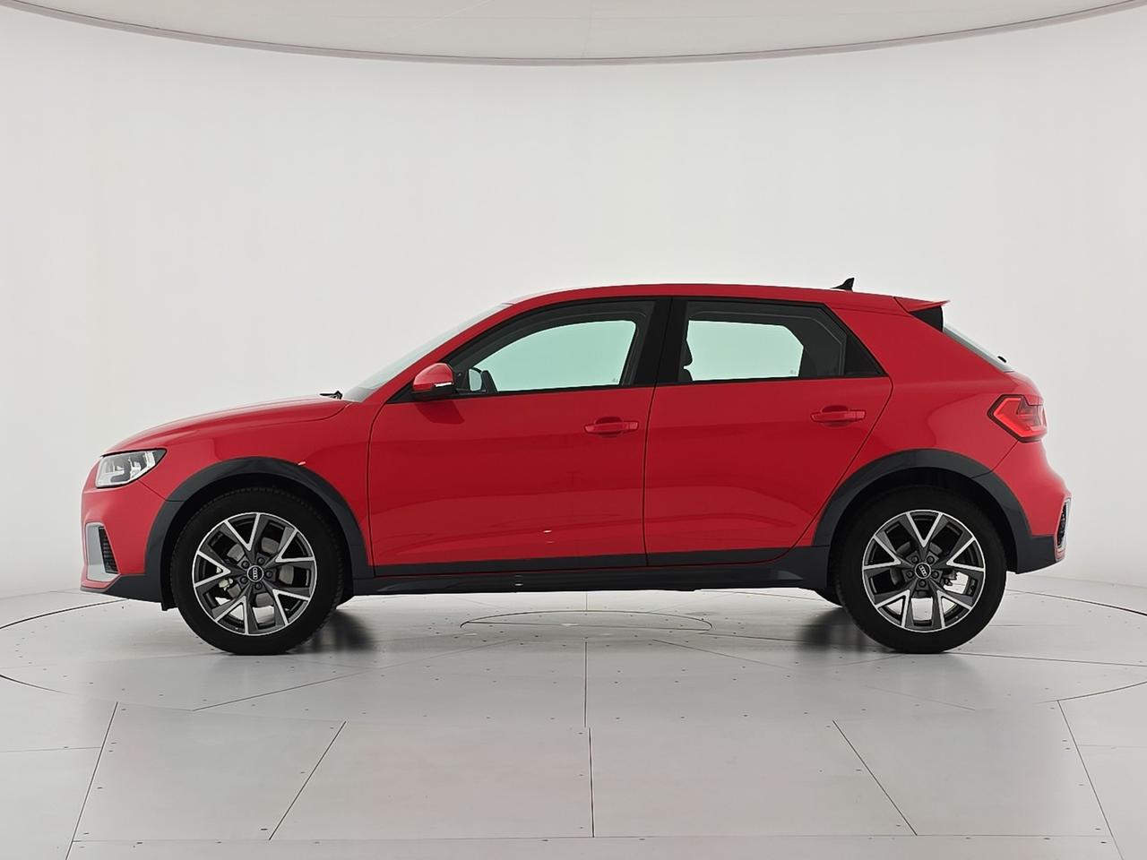 Audi A1 citycarver 30 1.0 tfsi admired 110cv