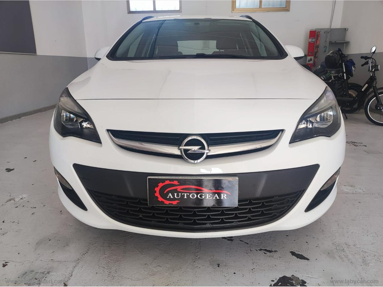 OPEL Astra 1.6 CDTI EcoFLEX S&S ST Cosmo