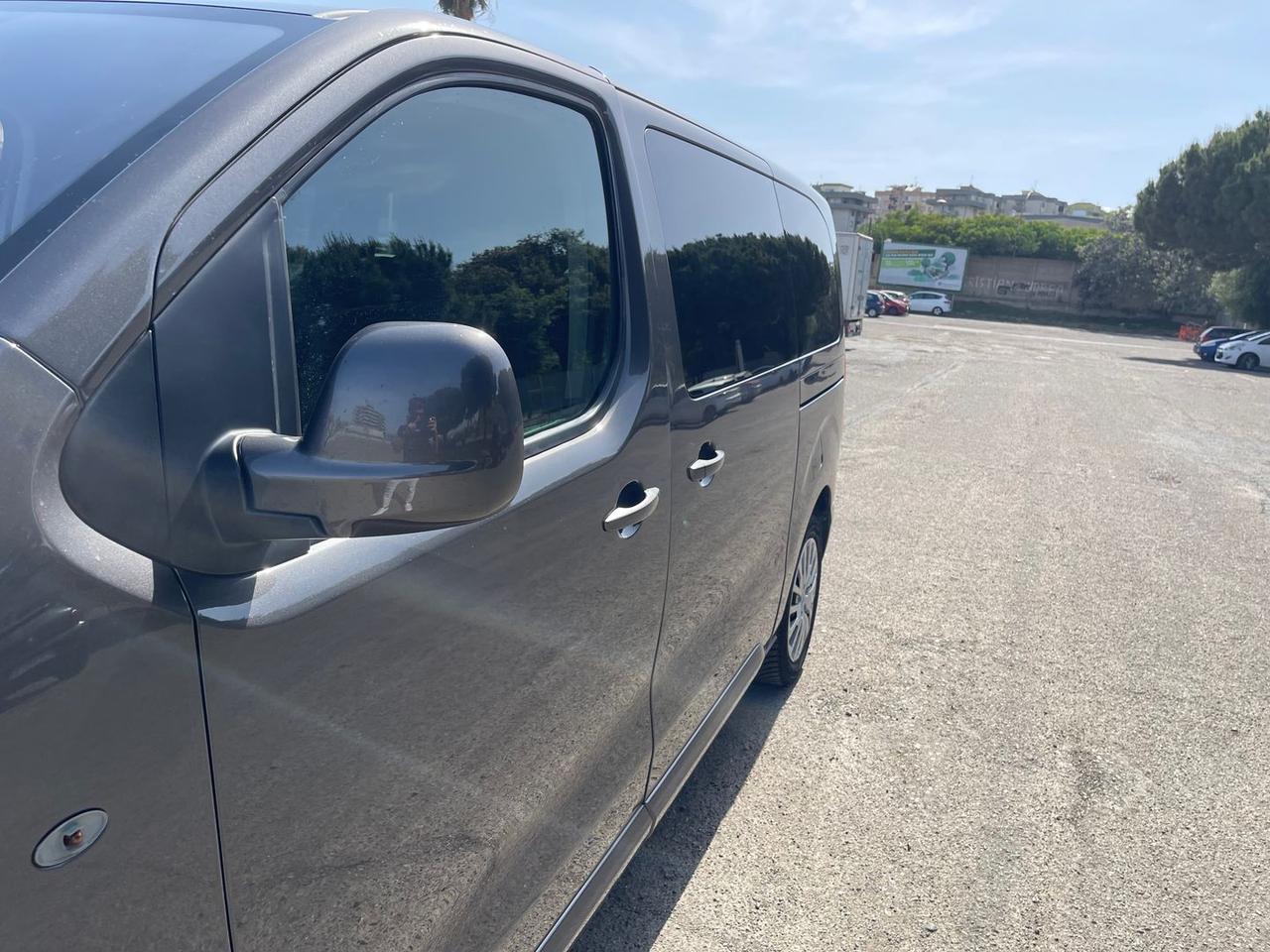 Peugeot Traveller 2.0 Blue HDI Active #10681