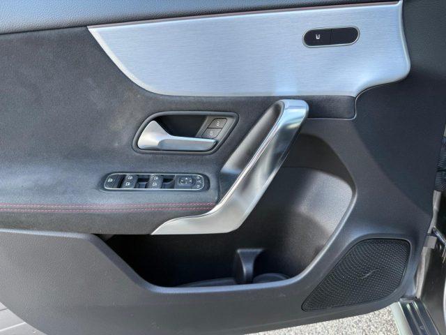 MERCEDES-BENZ A 180 d 1.5 116cv Automatic PREMIUM AMG TETTO-MAGNO