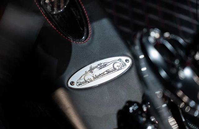 PAGANI Huayra HUAYRA ROADSTER V12 764HP 1/100