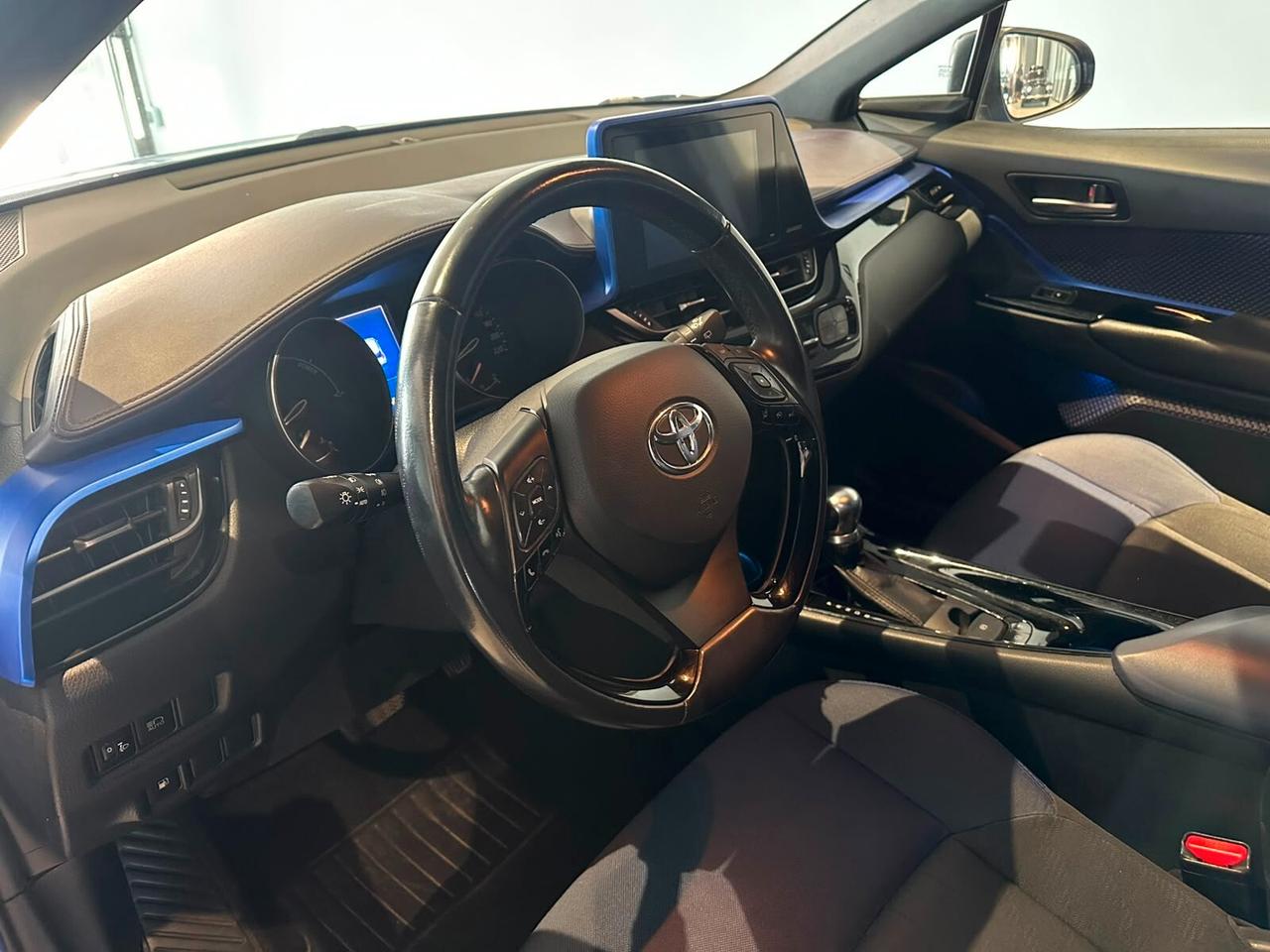 Toyota C-HR 1.8 Hybrid E-CVT Lounge