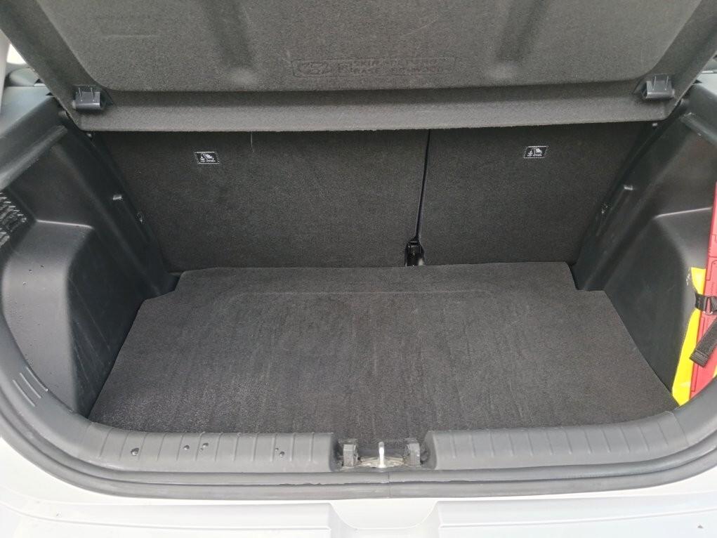 Hyundai i20 1.2 MPI MT GPL Connectline