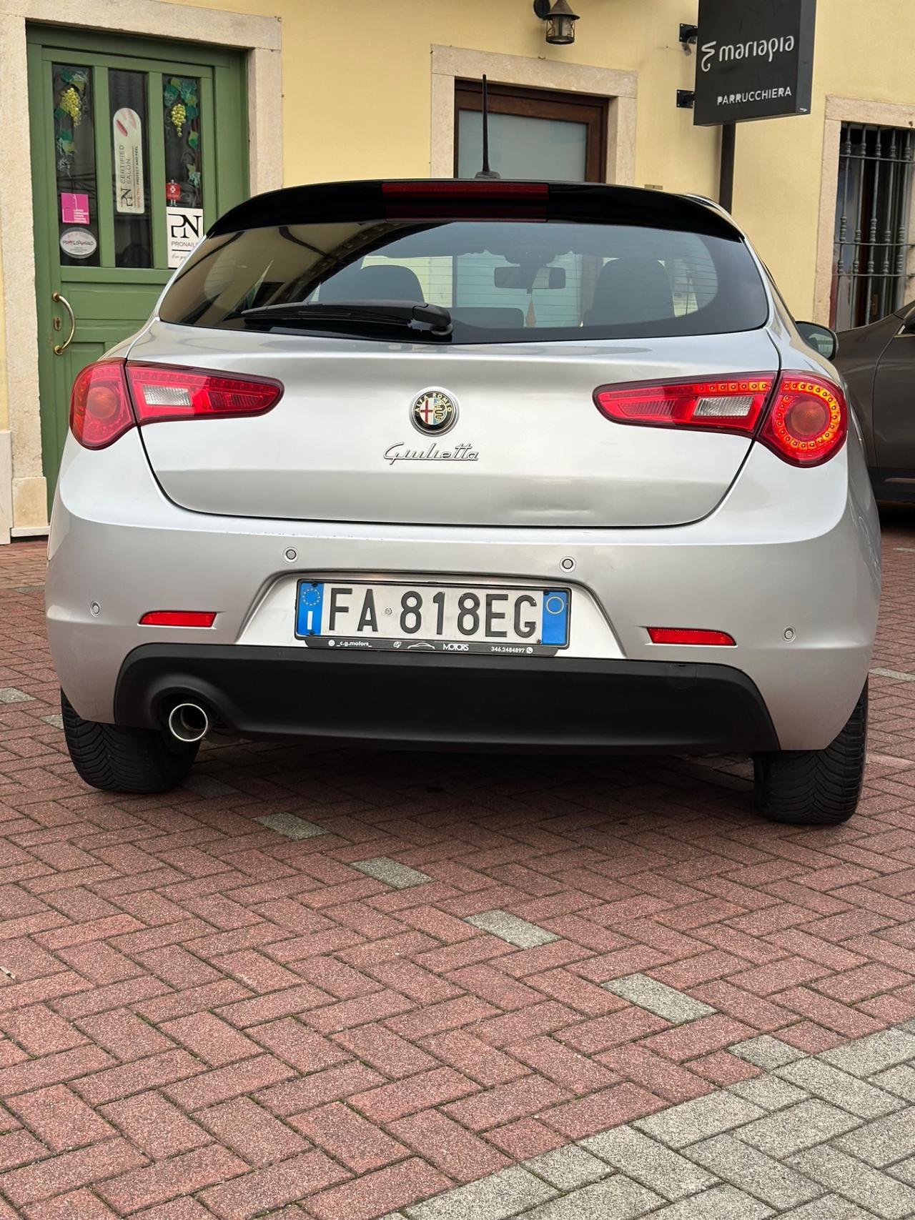 Alfa Romeo Giulietta 1.6 JTDm-2 105 CV Exclusive