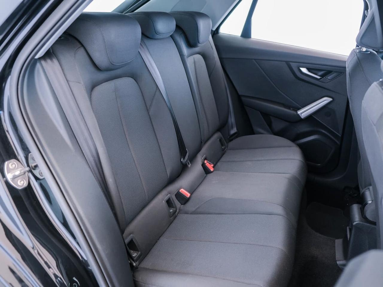 Audi Q2 35 TDI quattro S tronic Business
